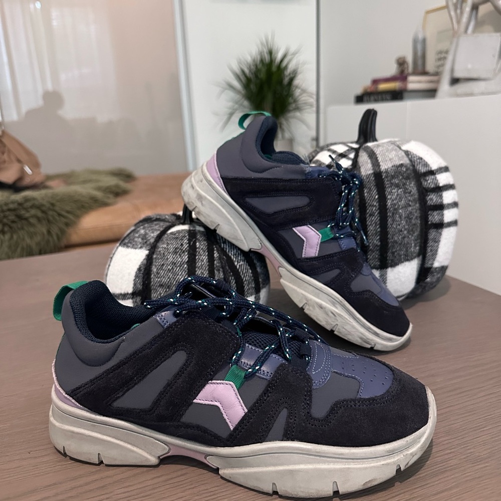 Trendy Multicolor Sneakers